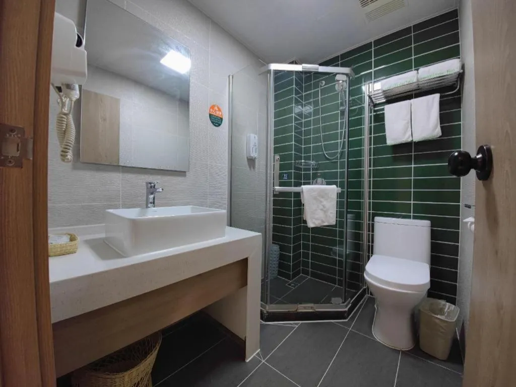 GreenTree Inn Xuzhou High Speed Railway Station Express Hotel