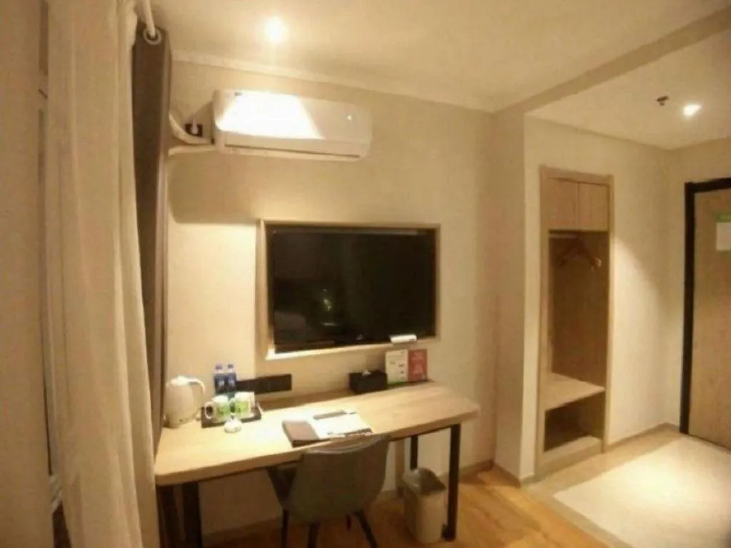 GreenTree Inn Xuzhou High Speed Railway Station Express Hotel