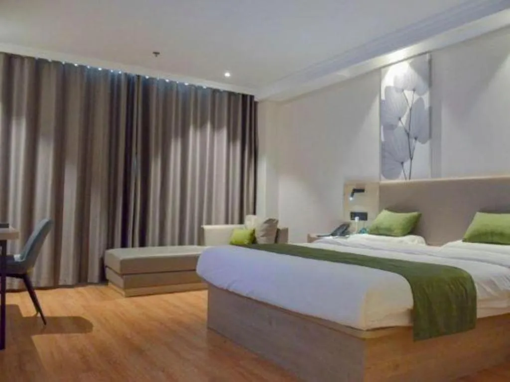 Bed in GreenTree Inn Xuzhou High Speed Railway Station Express Hotel