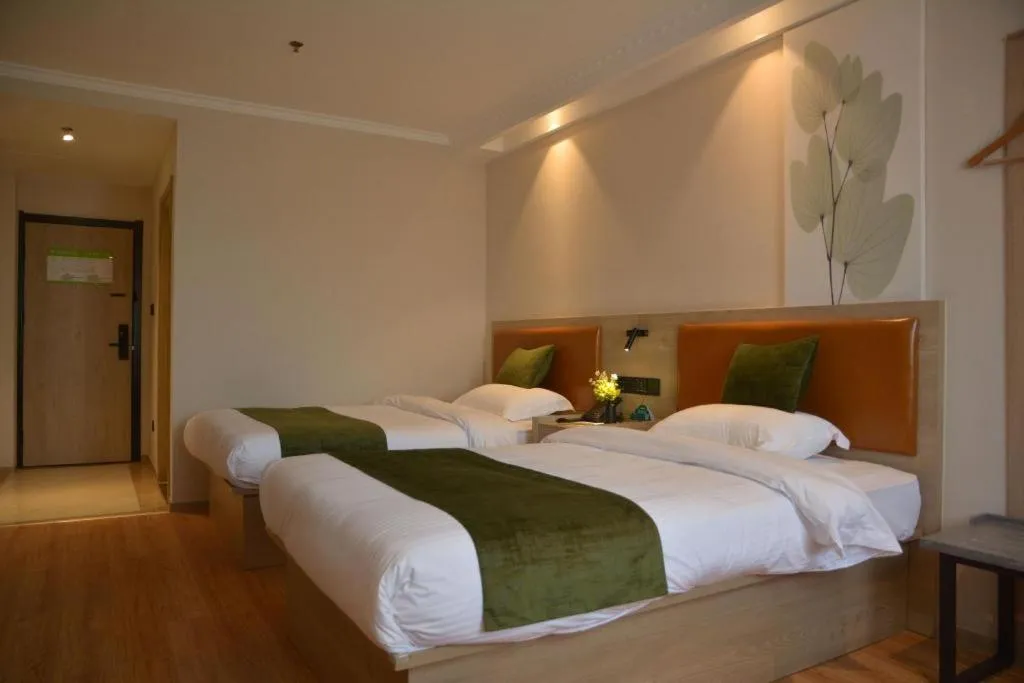 Bed in GreenTree Inn Xuzhou High Speed Railway Station Express Hotel