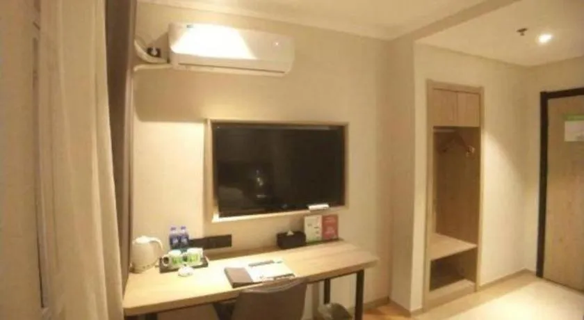 GreenTree Inn Xuzhou High Speed Railway Station Express Hotel