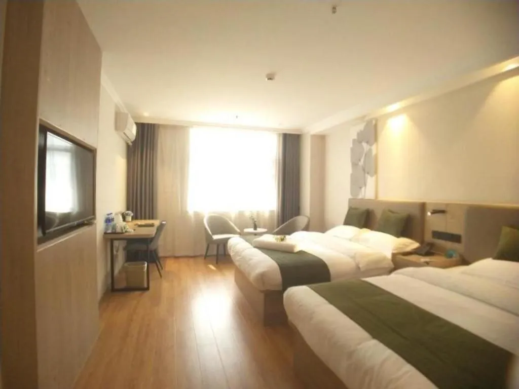 Bed in GreenTree Inn Xuzhou High Speed Railway Station Express Hotel