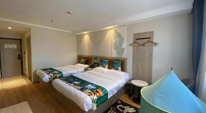 Bed in GreenTree Inn Xuzhou High Speed Railway Station Express Hotel