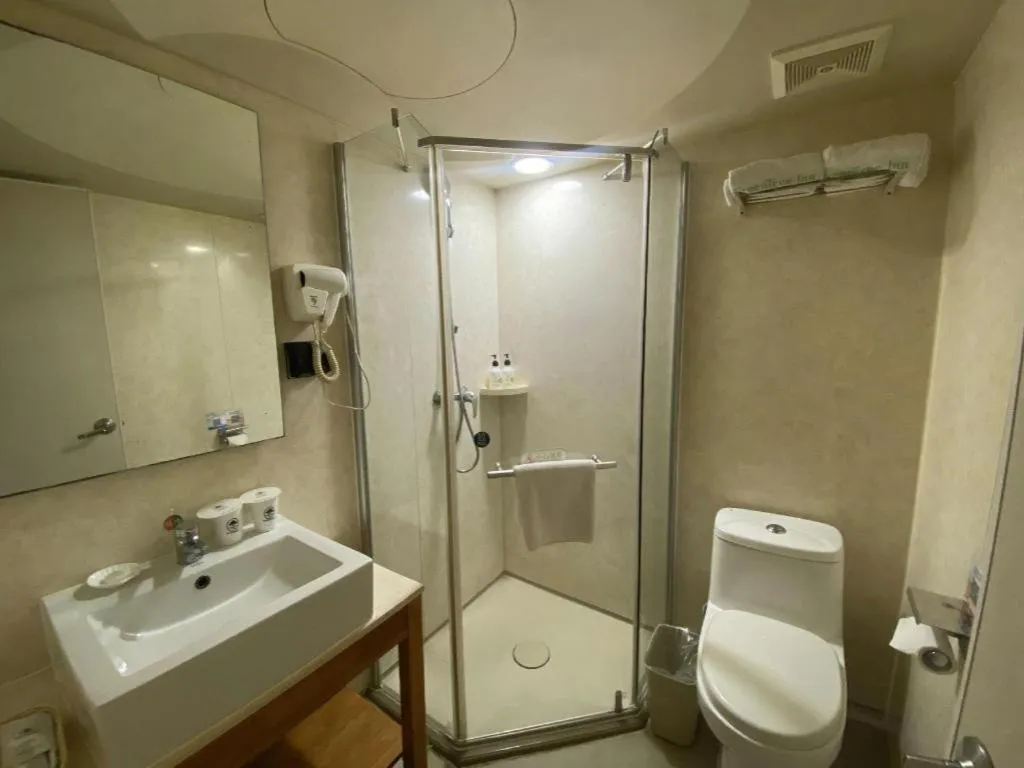 GreenTree Inn Xuzhou High Speed Railway Station Express Hotel