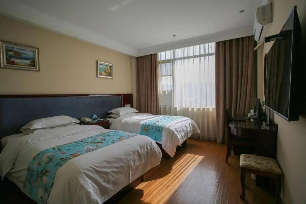 Bed in GreenTree Inn Jiangsu Wuxi Xishan DongTing Erquan East Road XinGuang Newly Estate Express Hotel
