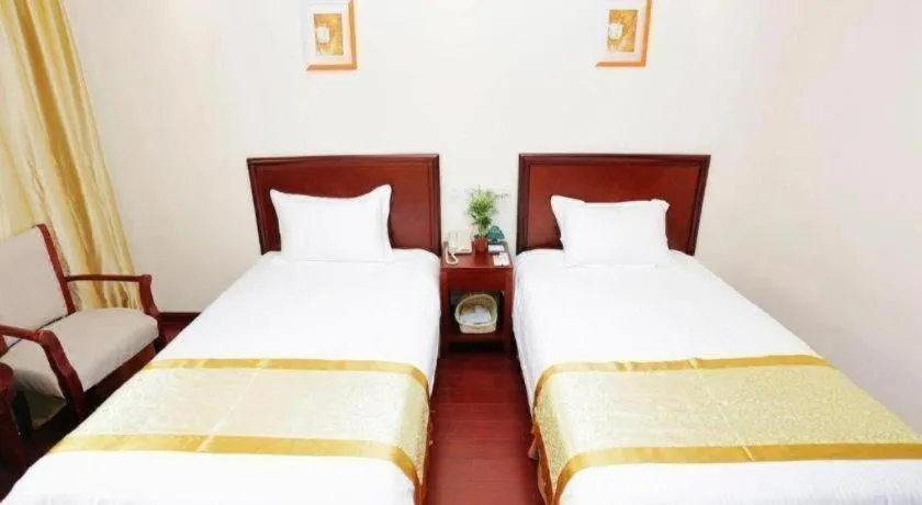 Bed in GreenTree Inn Nanjing Software Valley DaDingFang Express Hotel