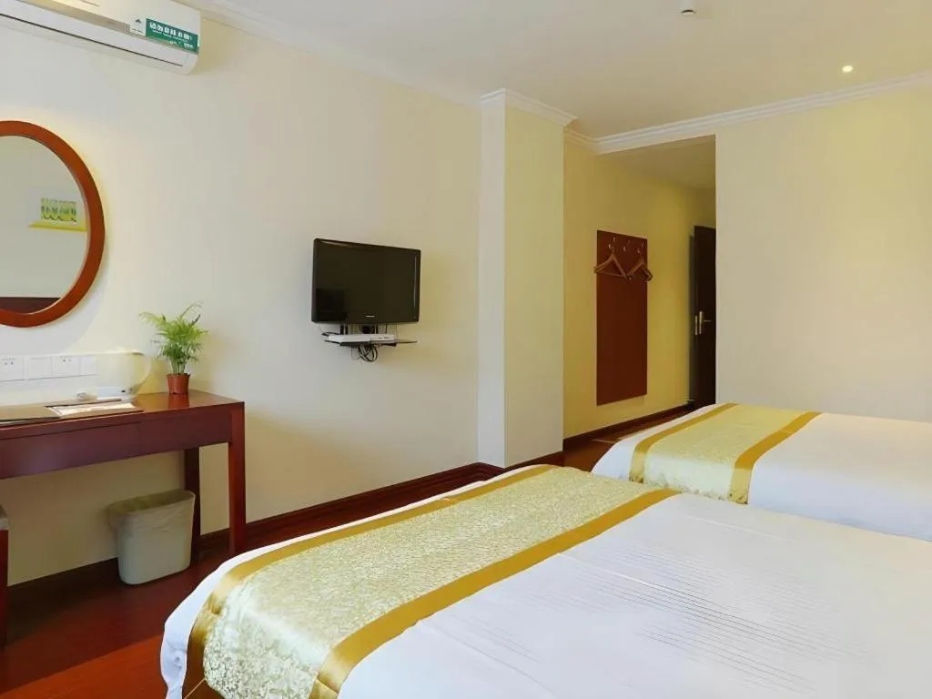 Bed in GreenTree Inn Nanjing Software Valley DaDingFang Express Hotel