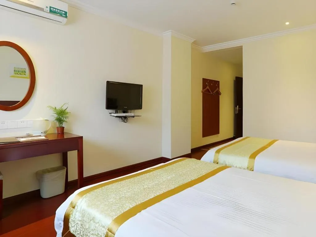 Bed in GreenTree Inn Nanjing Software Valley DaDingFang Express Hotel