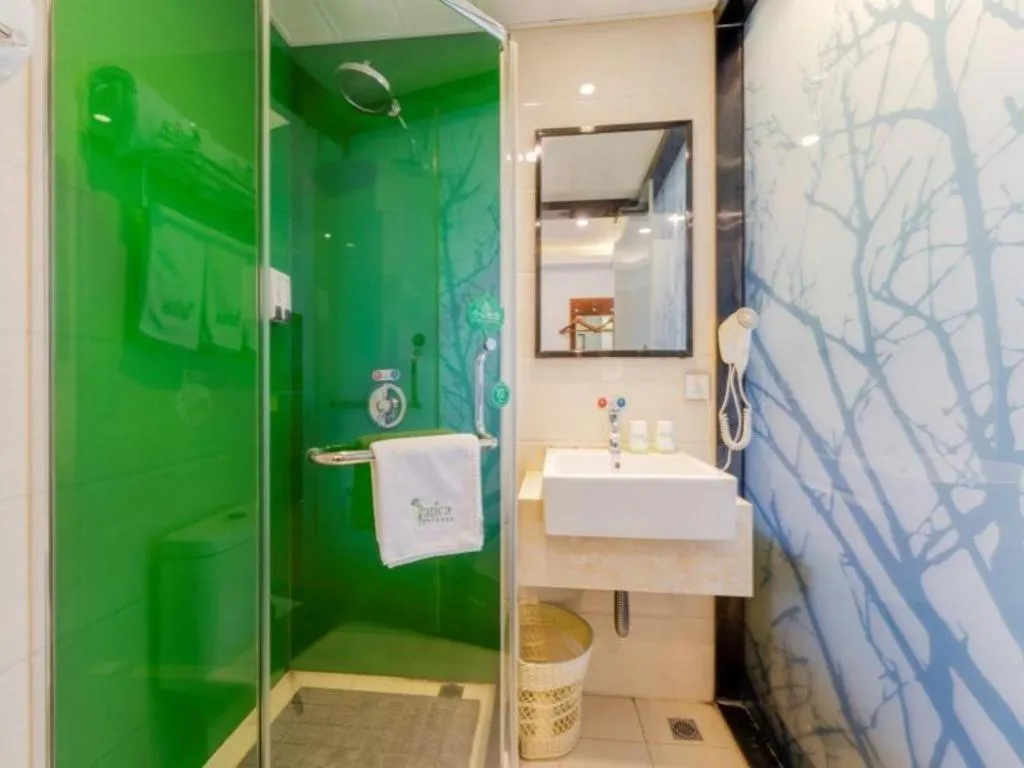 Vatica ShangHai Pudong Airport Disney Huaxia(E) Road Metro Station Hotel .