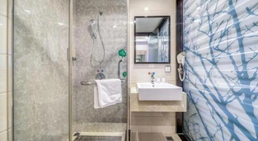 Vatica ShangHai Pudong Airport Disney Huaxia(E) Road Metro Station Hotel .