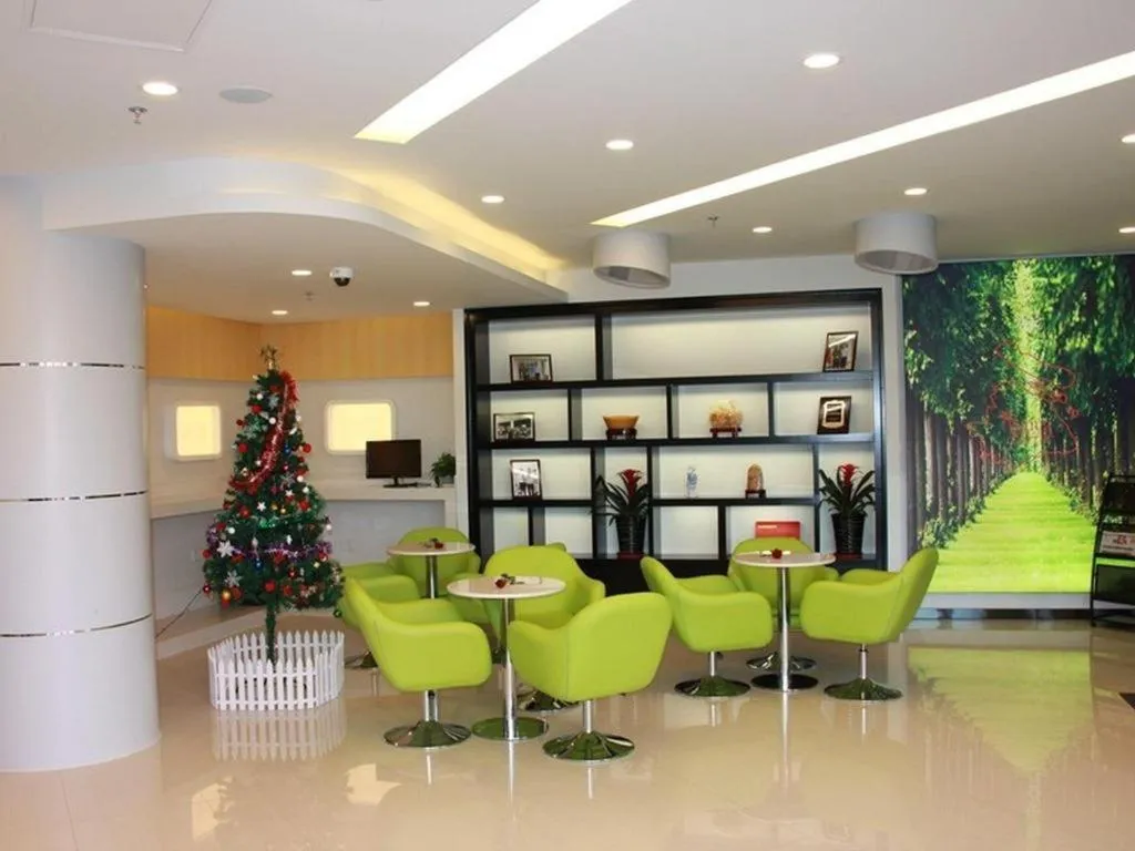 Vatica ShangHai Pudong Airport Disney Huaxia(E) Road Metro Station Hotel .