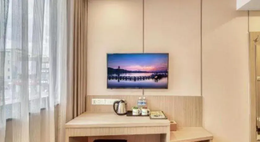 Vatica ShangHai Pudong Airport Disney Huaxia(E) Road Metro Station Hotel . Vatica ShangHai Pudong Airport Disney Huaxia(E) Road Metro Station Hotel .