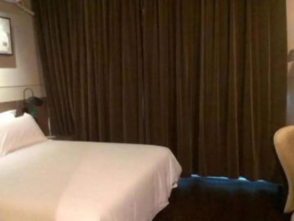 Bed in Jinjiang Inn Linyi Jinqueshan Road Branch