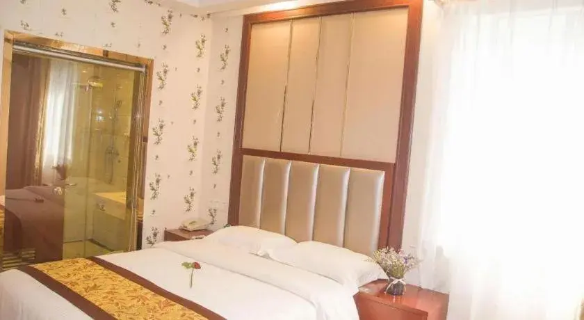 Bed in GreenTree Inn JiangSu Wuxi Jiangyin City QinGYAng Town Fuqian Road Express Hotel Bed in GreenTree Inn JiangSu Wuxi Jiangyin City QinGYAng Town Fuqian Road Express Hotel