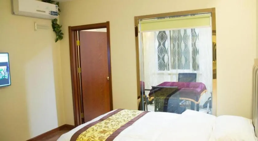 Bed in GreenTree Inn JiangSu Wuxi Jiangyin City QinGYAng Town Fuqian Road Express Hotel