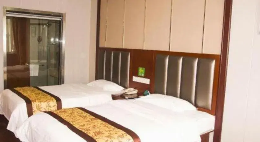 Bed in GreenTree Inn JiangSu Wuxi Jiangyin City QinGYAng Town Fuqian Road Express Hotel Bed in GreenTree Inn JiangSu Wuxi Jiangyin City QinGYAng Town Fuqian Road Express Hotel