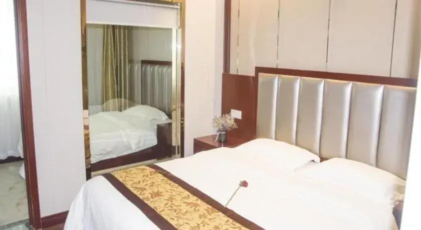 Bed in GreenTree Inn JiangSu Wuxi Jiangyin City QinGYAng Town Fuqian Road Express Hotel Bed in GreenTree Inn JiangSu Wuxi Jiangyin City QinGYAng Town Fuqian Road Express Hotel