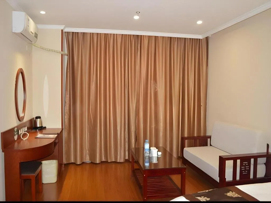 GreenTree Inn Hefei Feidong Guiwang Road Luzhou Medical School Business Hotel