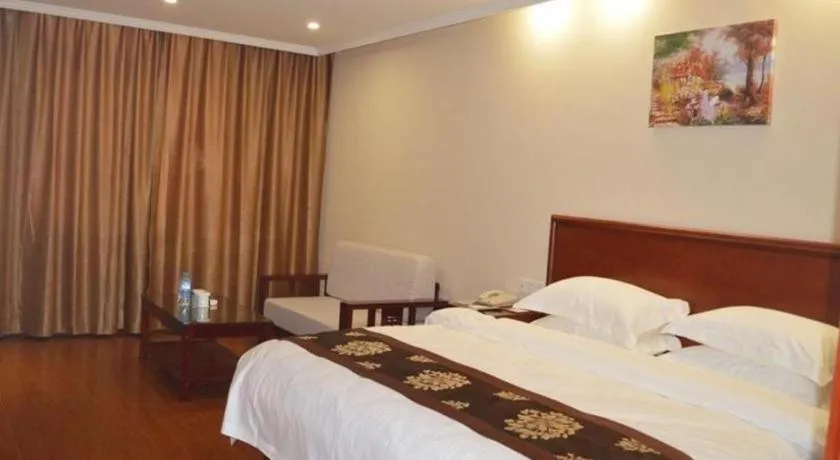 Bed in GreenTree Inn Hefei Feidong Guiwang Road Luzhou Medical School Business Hotel