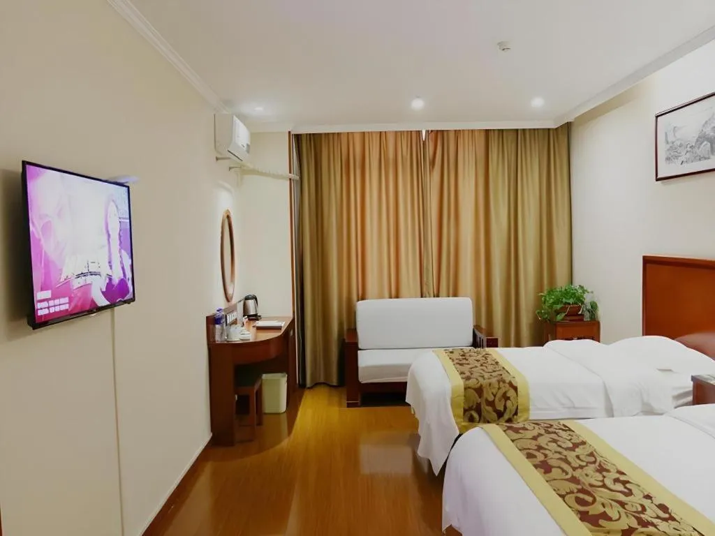 Bed in GreenTree Inn Hefei Feidong Guiwang Road Luzhou Medical School Business Hotel