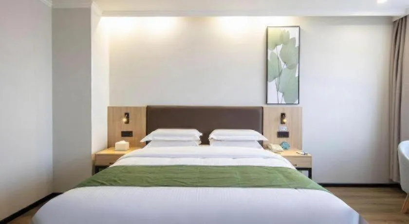 Bed in GreenTree Inn Hefei Feidong Guiwang Road Luzhou Medical School Business Hotel