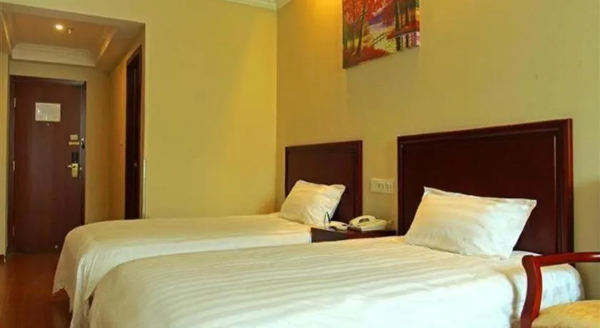 Bed in GreenTree Inn Hefei Feidong Guiwang Road Luzhou Medical School Business Hotel