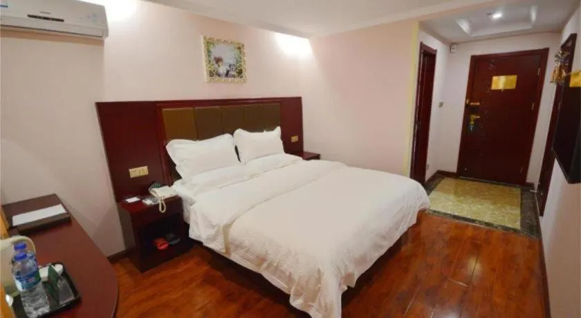 Bed in GreenTree Inn Hefei Feidong Guiwang Road Luzhou Medical School Business Hotel