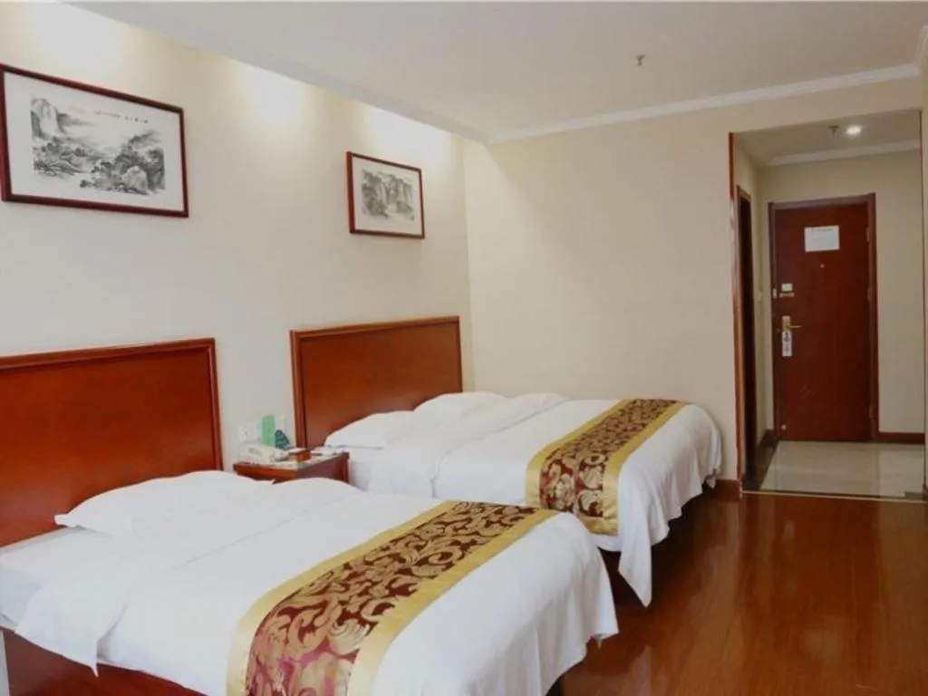 Bed in GreenTree Inn Hefei Feidong Guiwang Road Luzhou Medical School Business Hotel