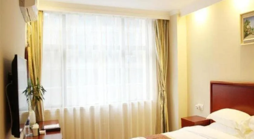 Bed in GreenTree Inn Chizhou Pingtian Lake Qingfeng Avenue Business Hotel