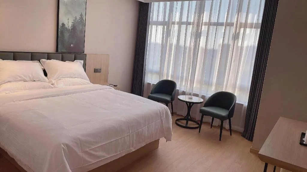 Bed in GreenTree Inn Chizhou Pingtian Lake Qingfeng Avenue Business Hotel