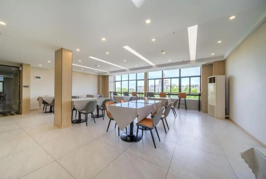 GreenTree Inn Chizhou Pingtian Lake Qingfeng Avenue Business Hotel