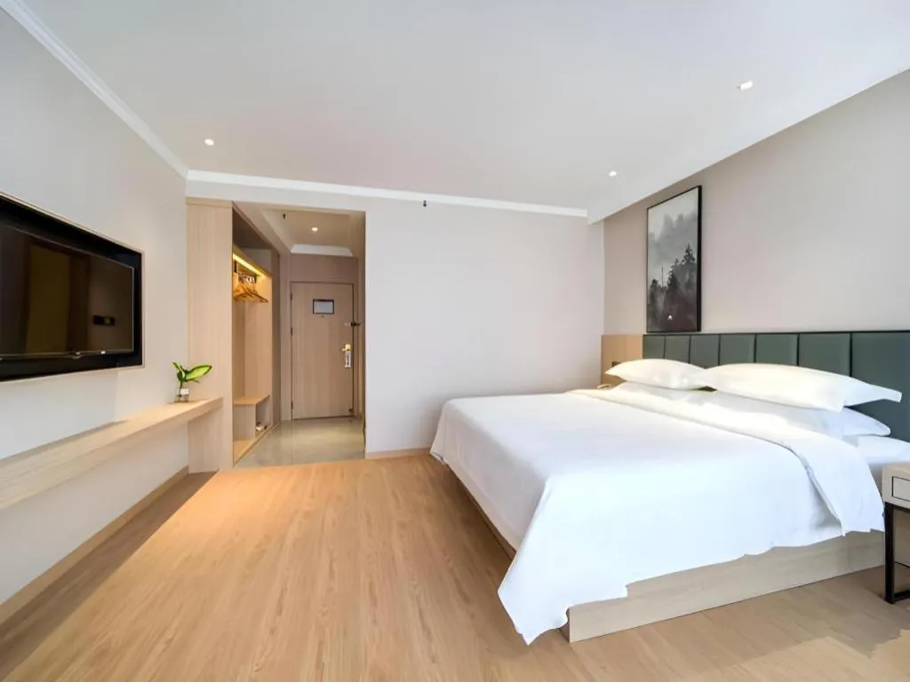 Bed in GreenTree Inn Chizhou Pingtian Lake Qingfeng Avenue Business Hotel