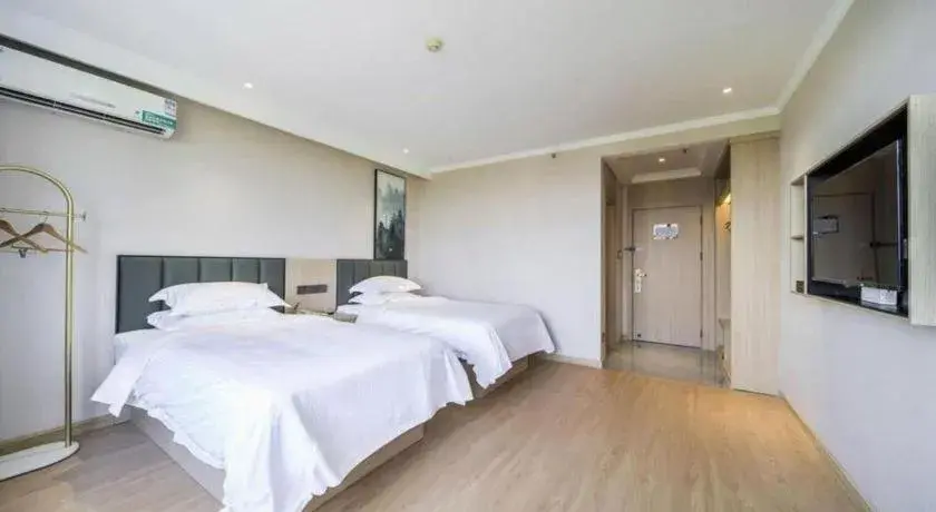 Bed in GreenTree Inn Chizhou Pingtian Lake Qingfeng Avenue Business Hotel Bed in GreenTree Inn Chizhou Pingtian Lake Qingfeng Avenue Business Hotel