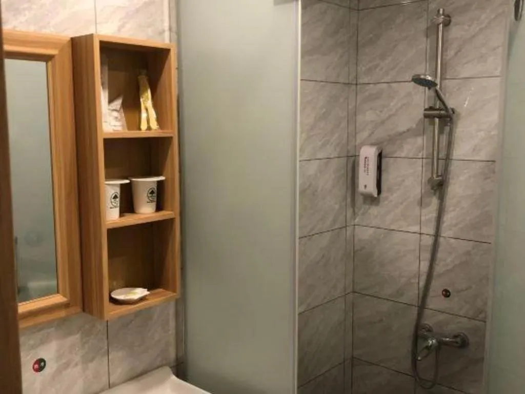 GreenTree Inn Yangzhou Slender West Lake Wencheng Attic Express Hotel