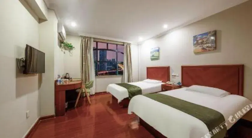 Bed in GreenTree Inn Shanghai MinHang ZhuanQiao Subway Station East ZhuanXing Road Shell Hotel Bed in GreenTree Inn Shanghai MinHang ZhuanQiao Subway Station East ZhuanXing Road Shell Hotel