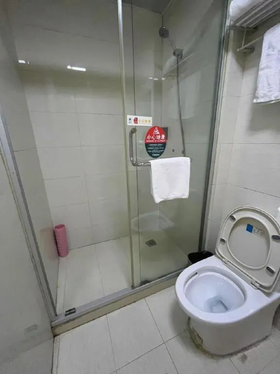 GreenTree Inn Shanghai MinHang ZhuanQiao Subway Station East ZhuanXing Road Shell Hotel