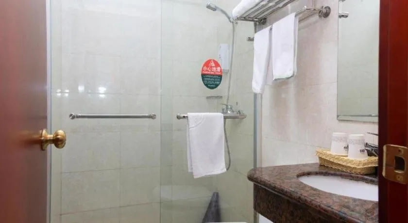 GreenTree Inn Shanghai Hongqiao Airport Huqingping Highway Shell Hotel