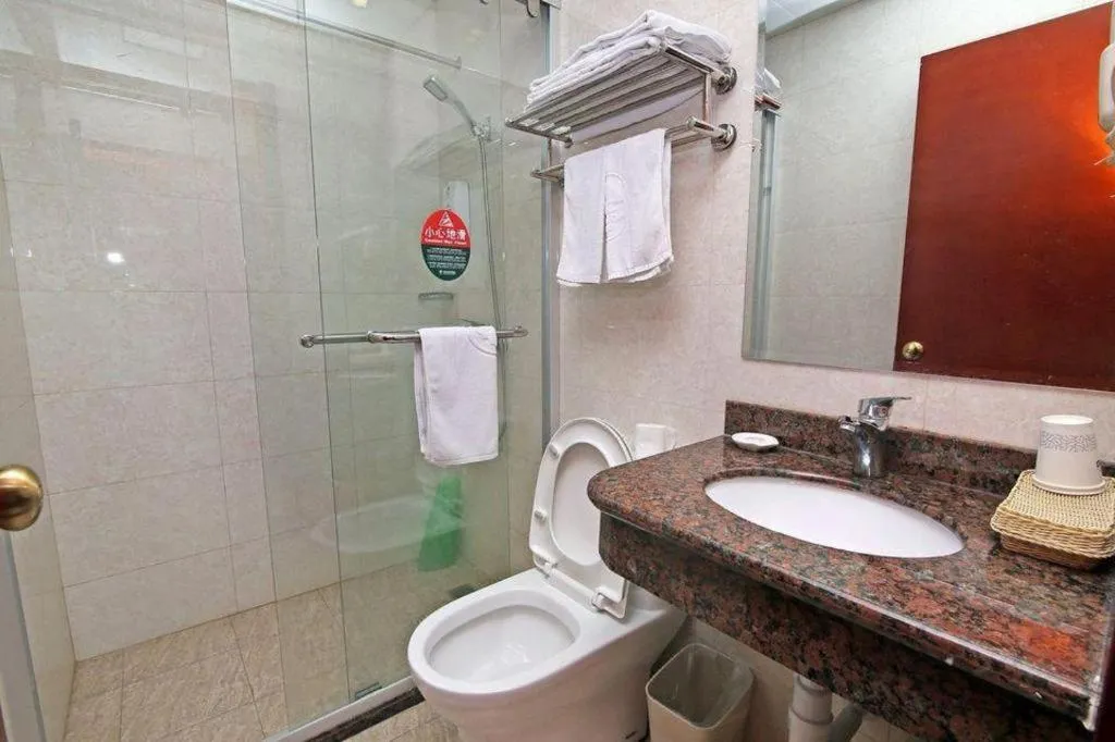 GreenTree Inn Shanghai Hongqiao Airport Huqingping Highway Shell Hotel