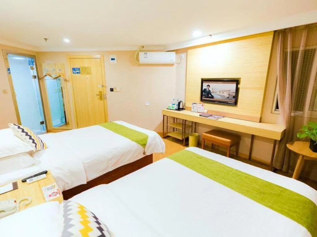 Bed in GreenTree Inn Shanghai Guangxin Road Tongji Hospital Express Hotel