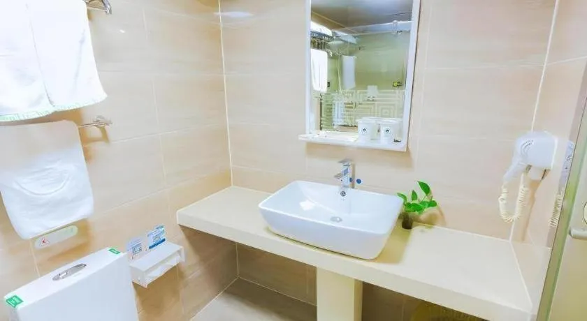 GreenTree Inn Shanghai Guangxin Road Tongji Hospital Express Hotel