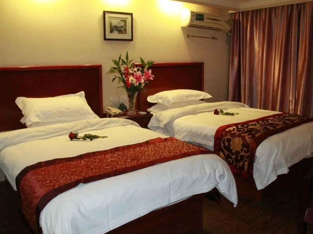 Bed in GreenTree Inn Shanghai Guangxin Road Tongji Hospital Express Hotel