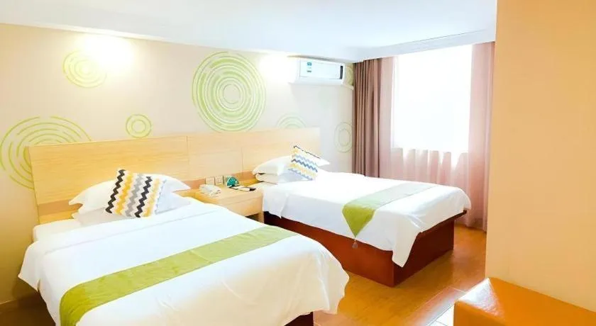 Bed in GreenTree Inn Shanghai Guangxin Road Tongji Hospital Express Hotel