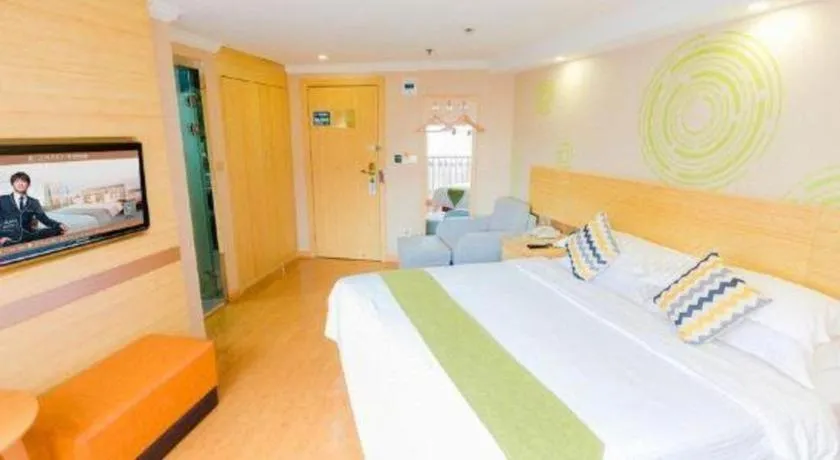 Bed in GreenTree Inn Shanghai Guangxin Road Tongji Hospital Express Hotel