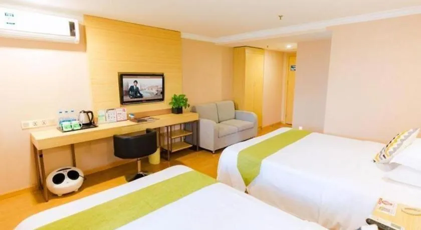 Bed in GreenTree Inn Shanghai Guangxin Road Tongji Hospital Express Hotel