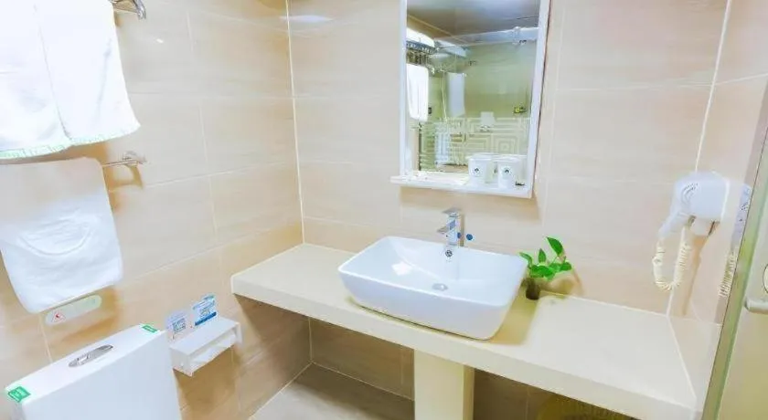 GreenTree Inn Shanghai Guangxin Road Tongji Hospital Express Hotel