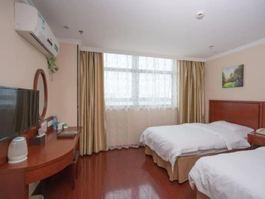 Bed in GreenTree Inn Wuhu Fangte Second Phase Nanxiang Wanshang Express Hotel