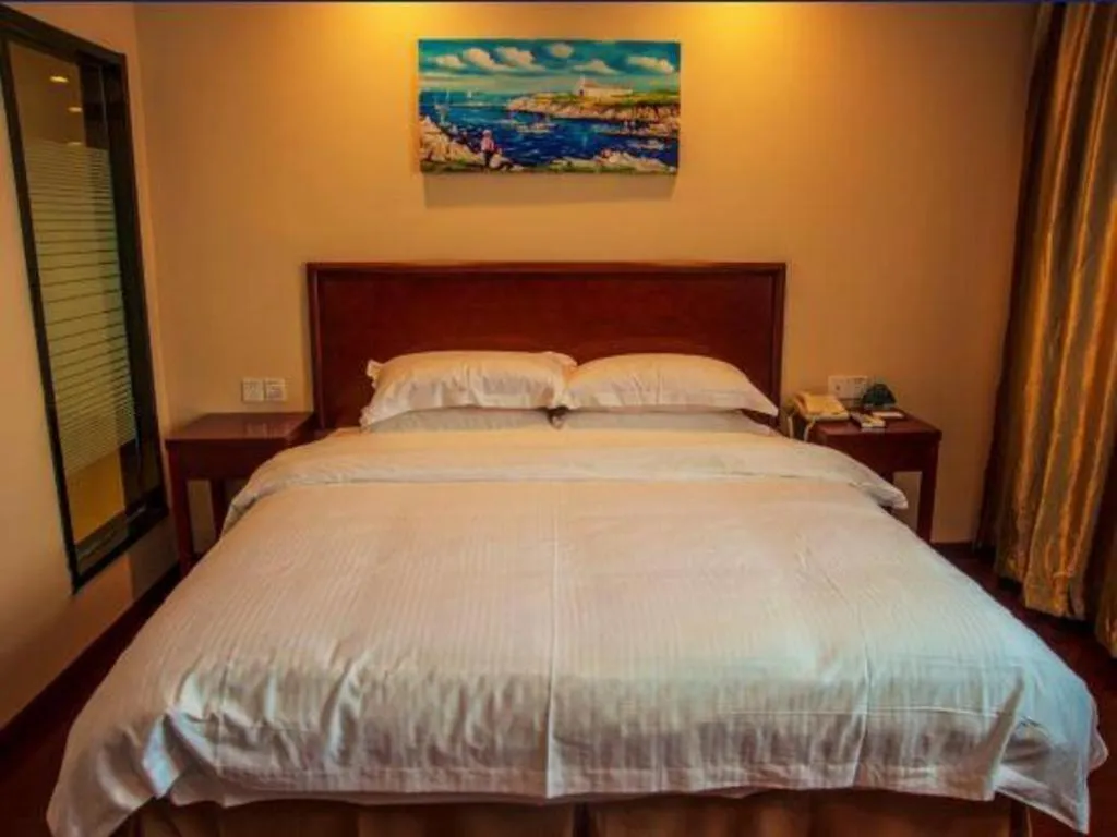 Bed in GreenTree Inn Wuhu Fangte Second Phase Nanxiang Wanshang Express Hotel