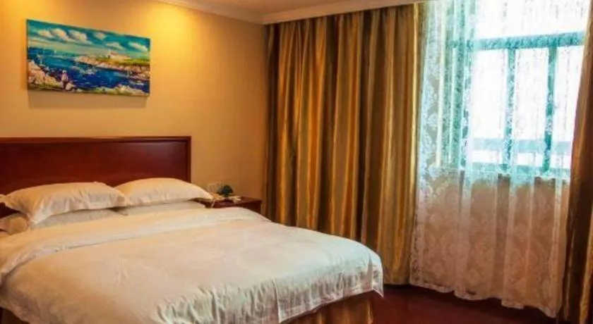 Bed in GreenTree Inn Wuhu Fangte Second Phase Nanxiang Wanshang Express Hotel