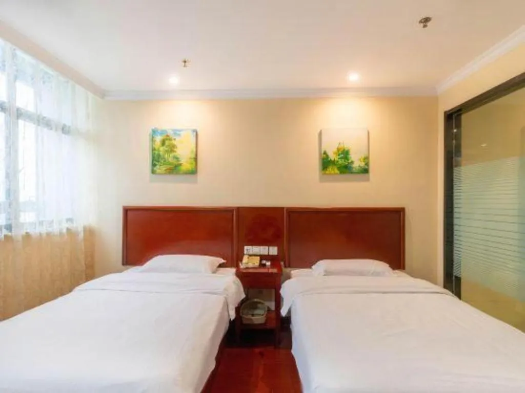 Bed in GreenTree Inn Wuhu Fangte Second Phase Nanxiang Wanshang Express Hotel