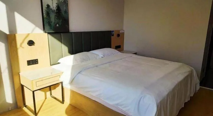 Bed in GreenTree Inn Langfang GuanGYAng District GuanGYAng Road City Government Express Hotel